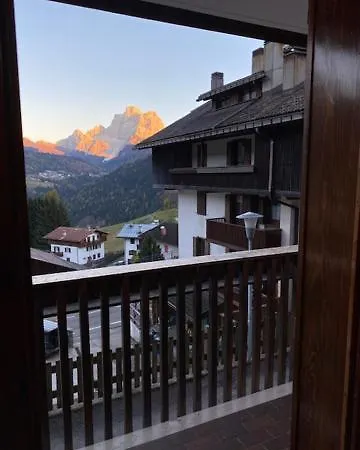 Pelmo Dolomiti's House דירה *